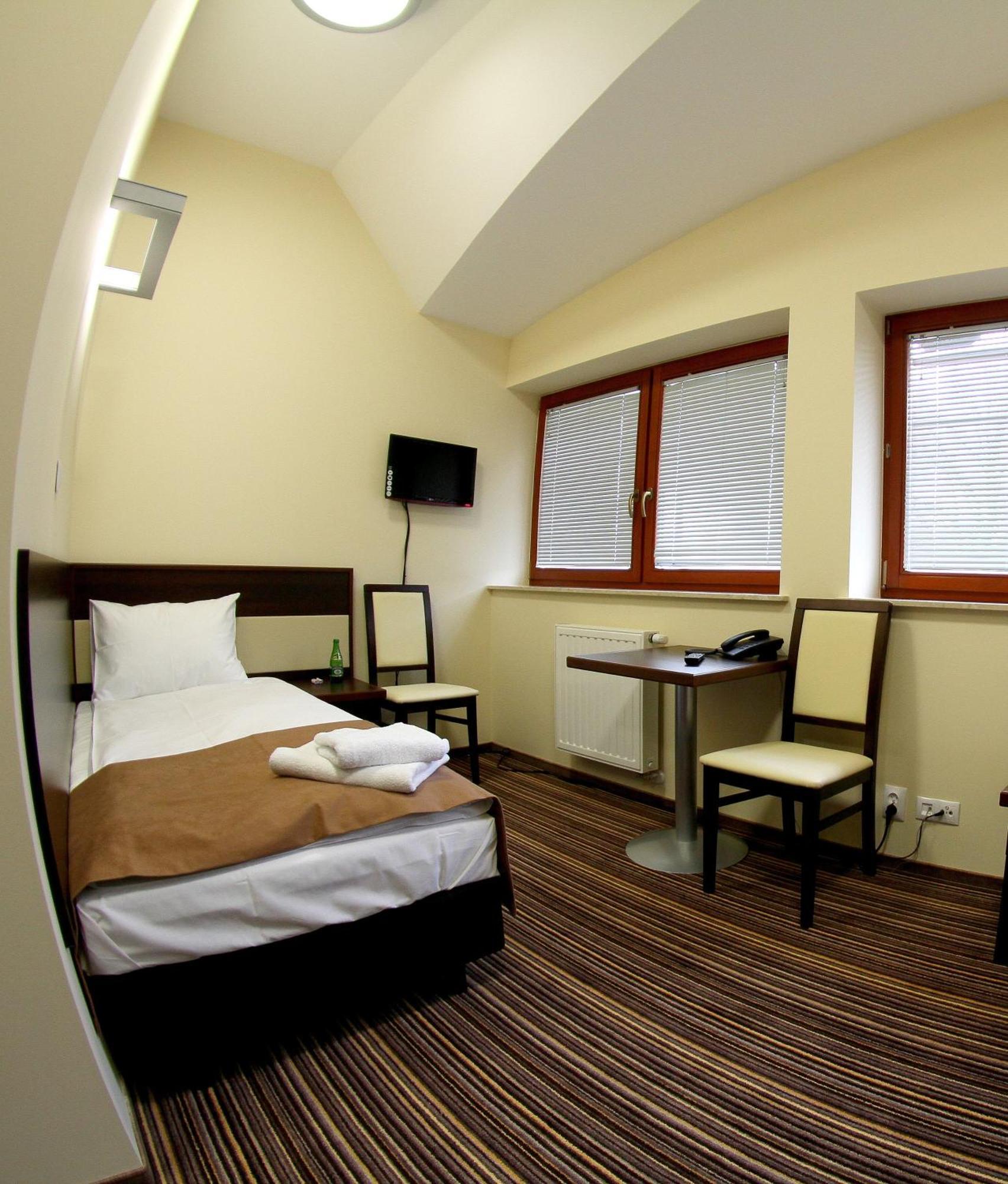Hotel Aviator Kielce "Business Hotel Medical & Spa" Ruang foto