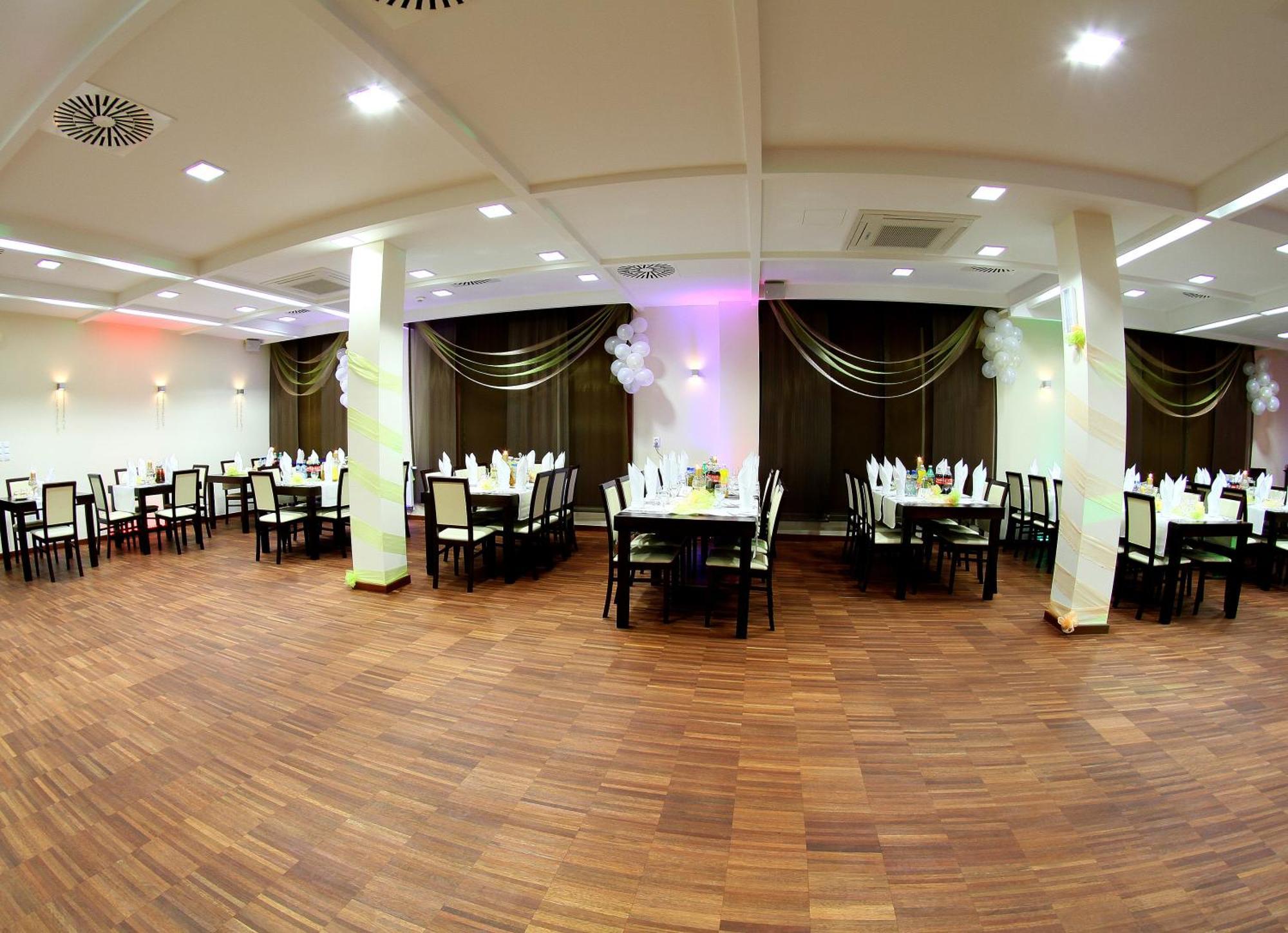 Hotel Aviator Kielce "Business Hotel Medical & Spa" Bagian luar foto