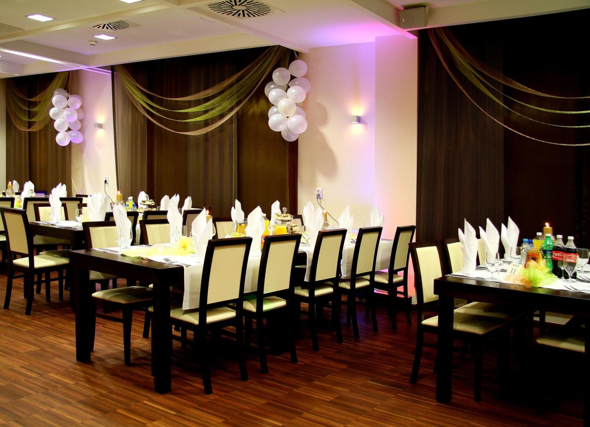 Hotel Aviator Kielce "Business Hotel Medical & Spa" Bagian luar foto