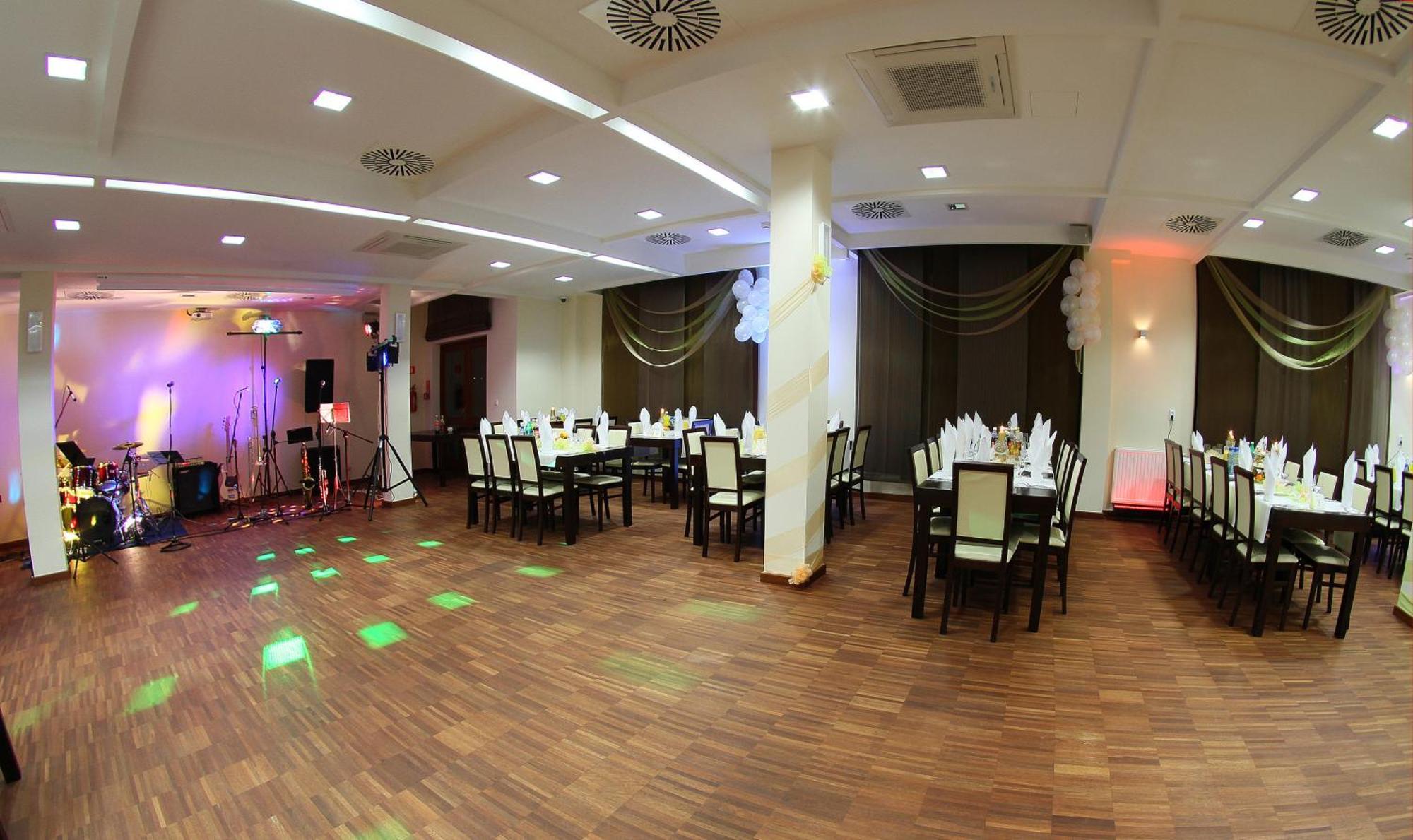Hotel Aviator Kielce "Business Hotel Medical & Spa" Bagian luar foto