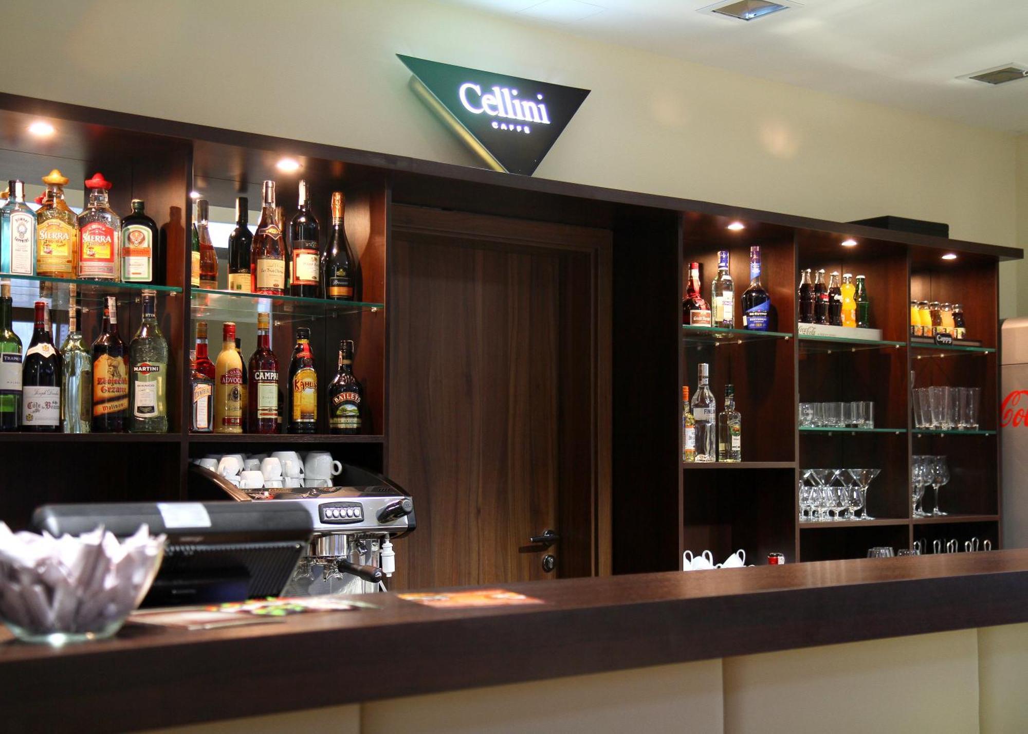 Hotel Aviator Kielce "Business Hotel Medical & Spa" Bagian luar foto
