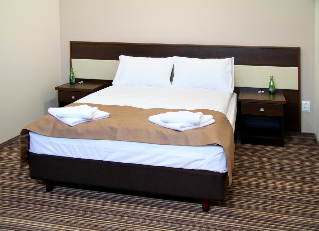 Hotel Aviator Kielce "Business Hotel Medical & Spa" Bagian luar foto