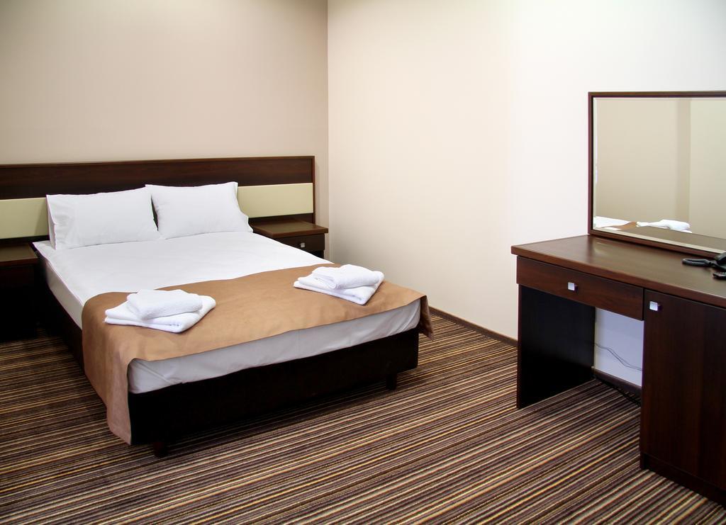 Hotel Aviator Kielce "Business Hotel Medical & Spa" Bagian luar foto